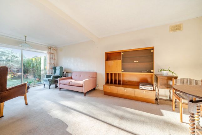 10, Gilroy Way, Orpington photo 2