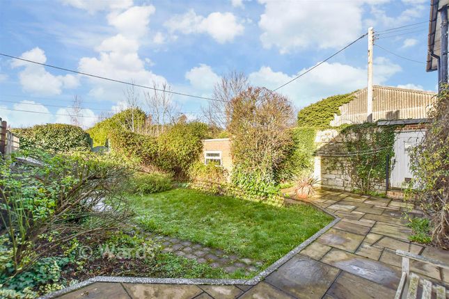 Ladds Cottage, Chart Hill Road, Maidstone photo 2