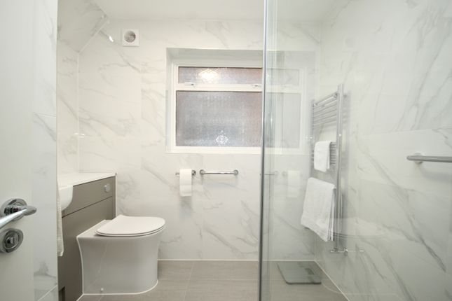 135 Bessborough Road, Harrow photo 4