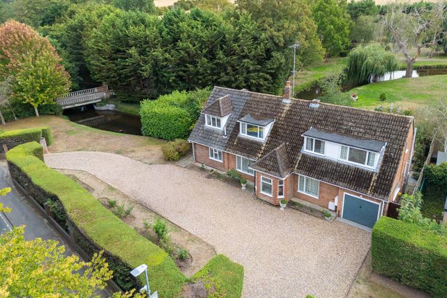137, Lower Luton Road, Wheathampstead photo 2