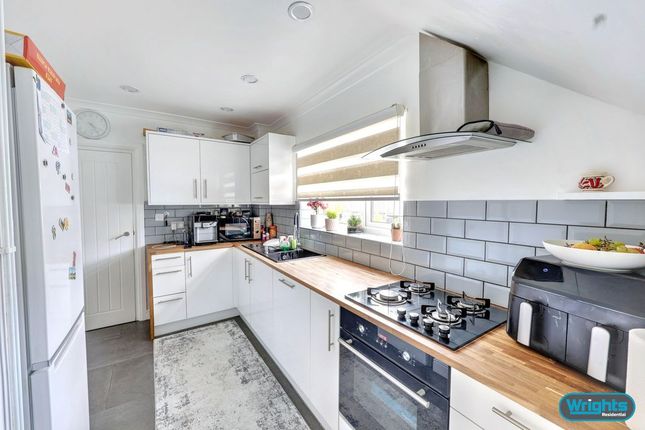 6, Talbot Road, Trowbridge photo 4