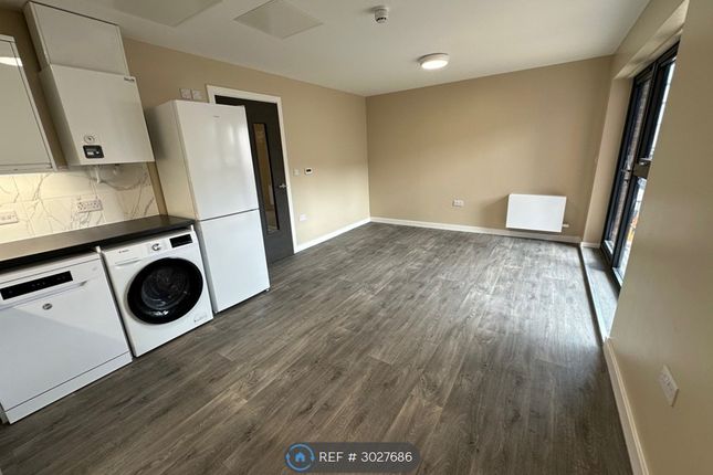 Flat, Hepburn Court B Hepburn Road, Bristol photo 3