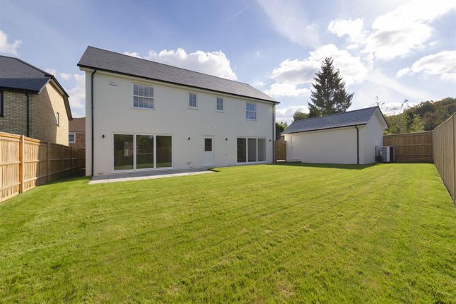 Barfield Gardens, West Malling photo 2