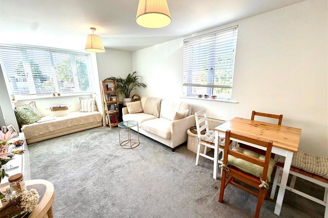 Flat 4, 235, Halfway Street, Sidcup photo 2
