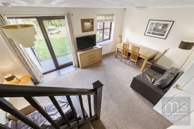 4-bed semi-detached on Hinchin Brook, Nottingham, £2,201/mo