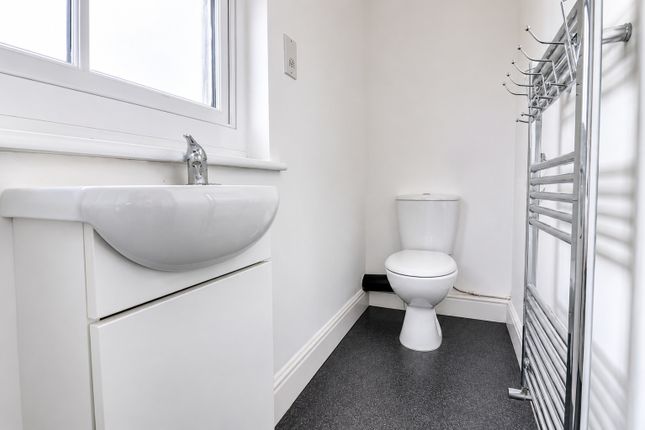 3, High Wycombe photo 4