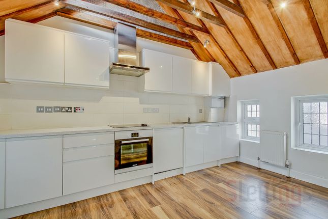 Two-Bedroom,Modern Apartment With Terrace.Ashcombe Grds
