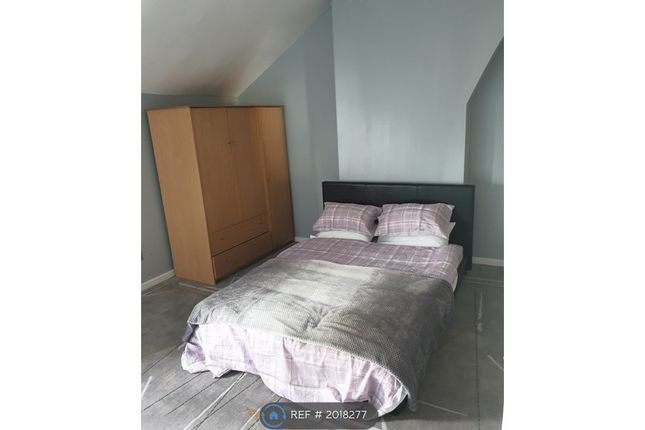 Thumbnail Room to rent in Rochdale Road, Manchester