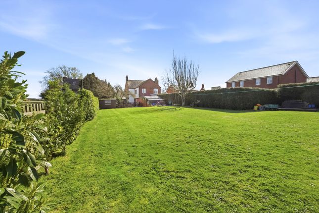 The Rosary Windmill Lane, Crewe photo 2