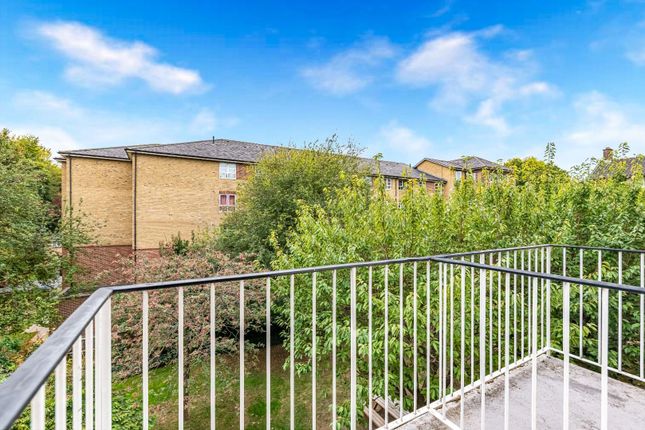 36, Parkside, East Acton Lane, Acton photo 4