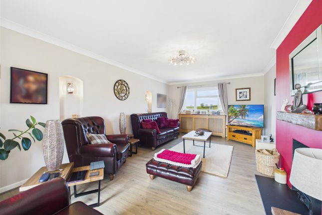 Broadlands, Farm Road, Ruardean photo 4