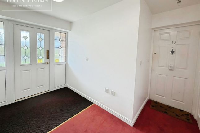 17, Aston Chase, Pontefract photo 3