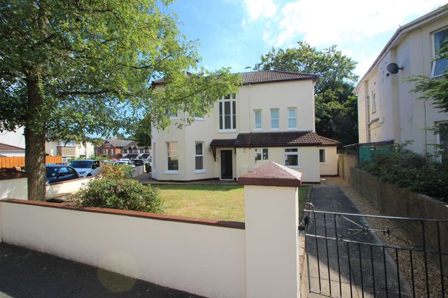 2-bed house on Flat 5, 52 Southcote Road, Bournemouth, £1,250/mo