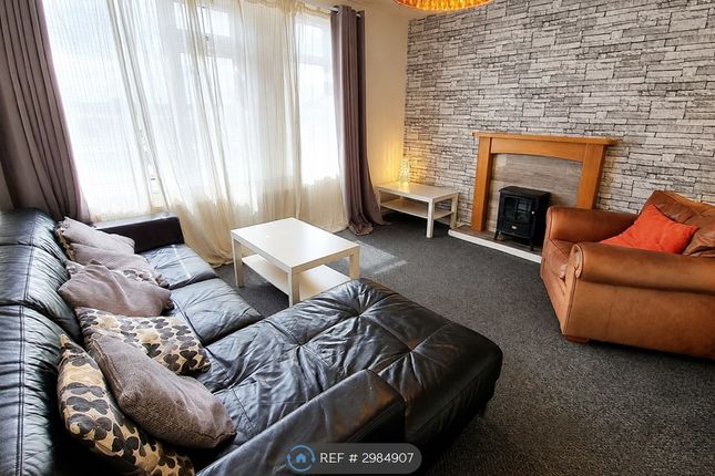 Foxcroft Way, Leeds photo 3
