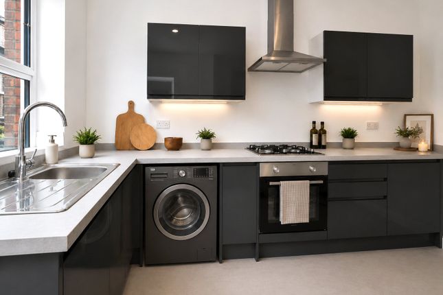 21, Chapel Lane, West Yorkshire photo 3