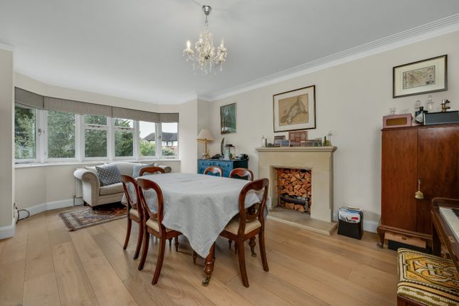 133, Claygate Lane, Surrey photo 4