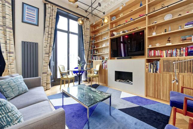 Flat for sale in Clanricarde Gardens, London