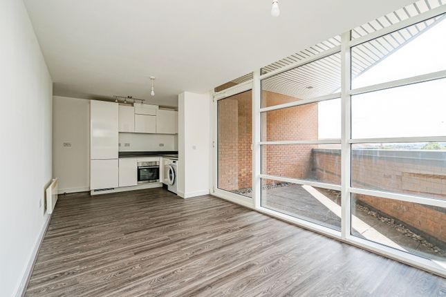 Apartment 119/Landmark, Waterfront West, Brierley Hill photo 3