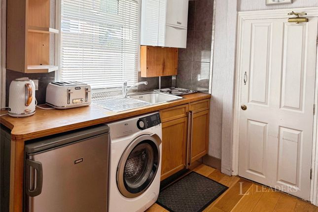 Room 4, 103, Cavendish Road, Cambridgeshire photo 5