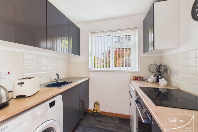 61 Haytor Avenue, Paignton photo 3