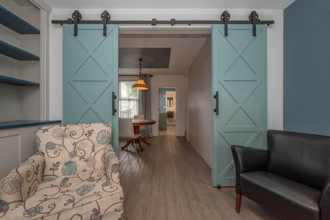 5, Claremont Place, Canterbury photo 3