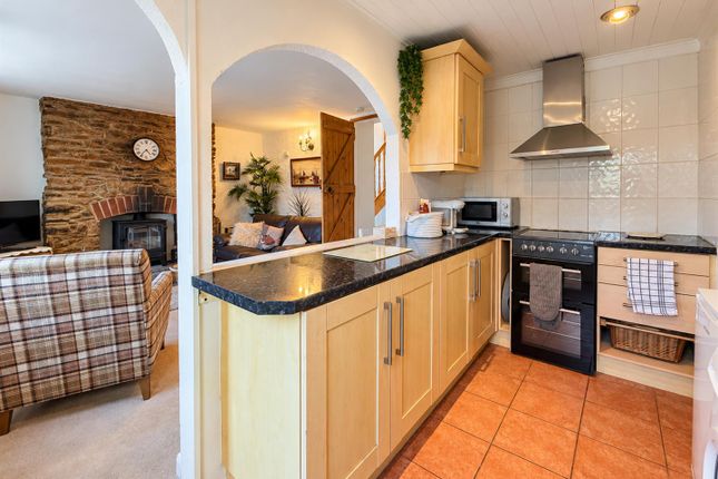 1 Parkham Terrace, Wren Hill, Brixham photo 4