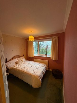 18, Rotherstoke Close, Rotherham photo 5