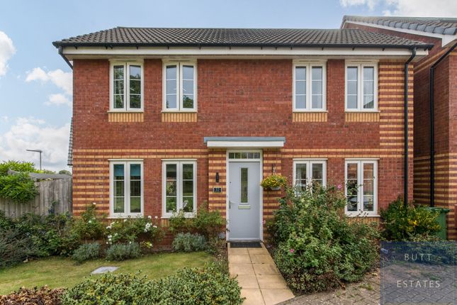3-bed detached on 33 Sand Grove, Exeter, £350,000