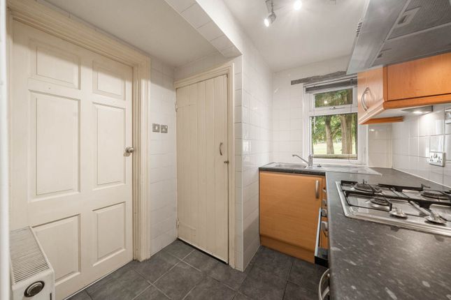 26, Dyson Street, Brighouse photo 4