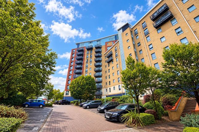 2-bed flat on 36, Hanover Avenue, London, £295,000