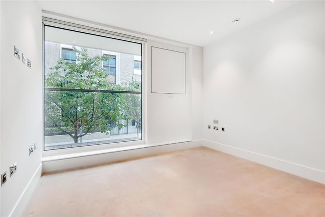 Flat for sale in Bridgeman House, Radnor Terrace, Kensington