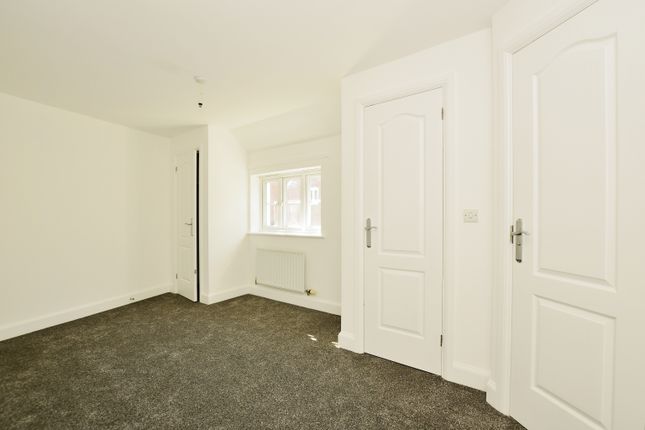 End terrace house for sale in Running Foxes Lane, Ashford