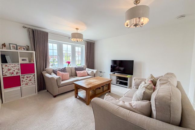 20, Knox Wynd, Strathaven photo 2