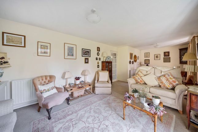 73, Corinium Gate, Gloucestershire photo 4