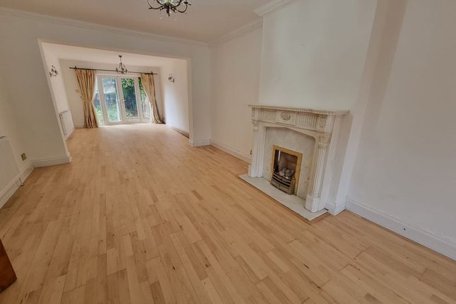 57 Meredith Road, Leicester photo 2
