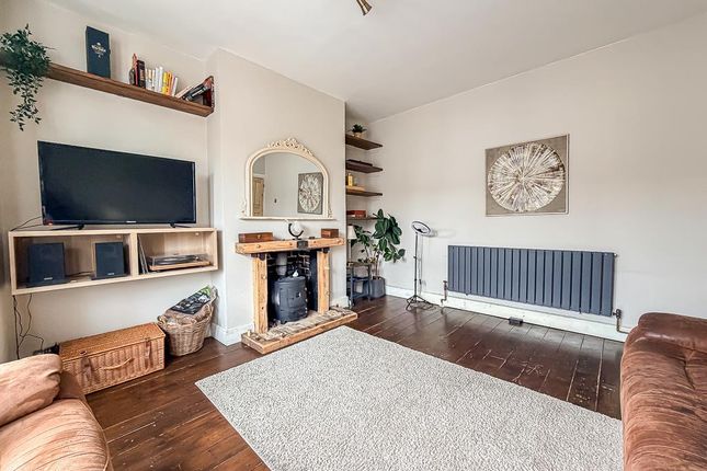 93a, Hainault Avenue, Westcliff-on-Sea photo 3