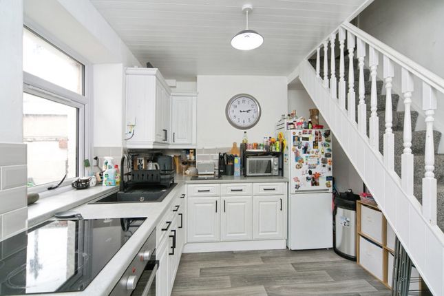 2, Fron Terrace, Colwyn Bay photo 3