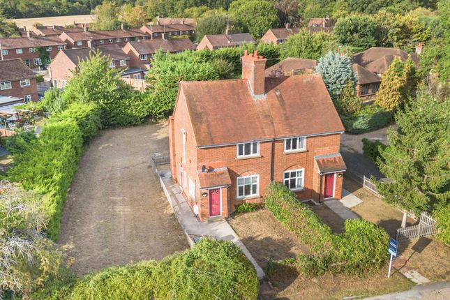 6-bed house on 1 and 2 Kings Farm Cottages, Blakes Road, Wargrave, £1,000,000