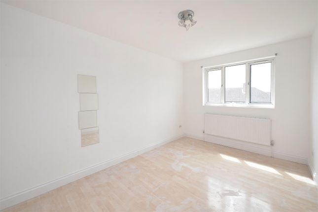 Property to rent in High Road Leyton, London