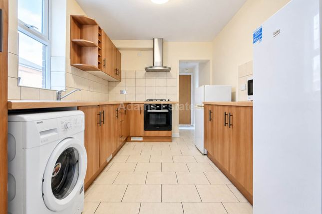 47, Grange Avenue, Reading photo 3