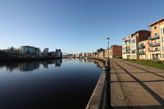 Thumbnail Flat for sale in Mariners Wharf, Quayside, Newcastle Upon Tyne, Tyne And Wear