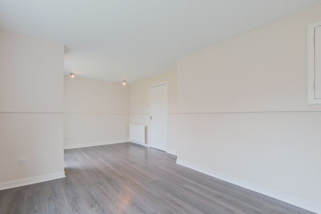 13 Ayton Park North, East Kilbride, South Lanarkshire photo 4
