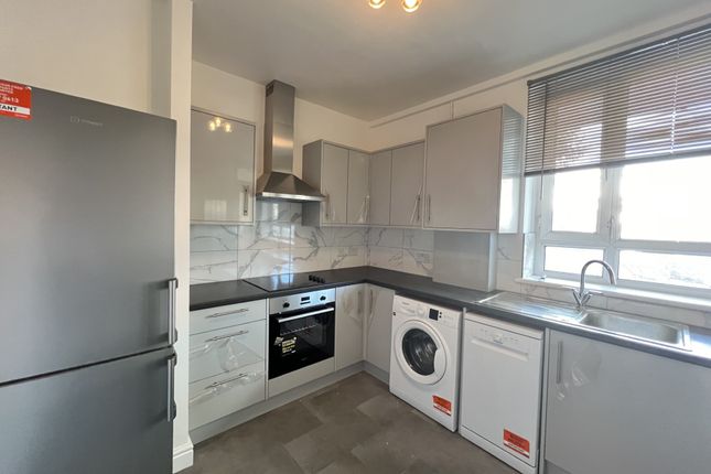 Thumbnail Flat to rent in Bromley Road, London