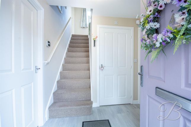 4, Henfrey Drive, Nottingham photo 4