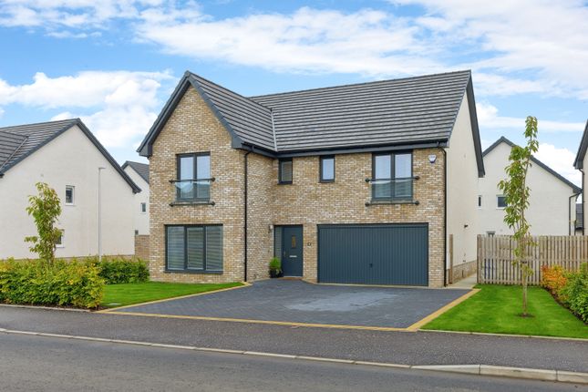 Thumbnail Detached house for sale in Glenluce Drive, Bishopton