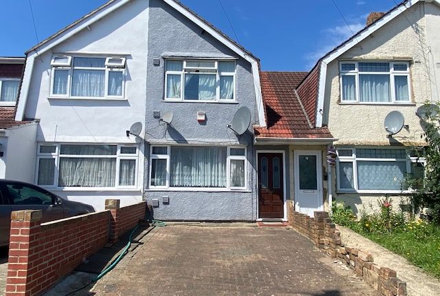 Thumbnail Terraced house for sale in Pendell Ave, Harlington