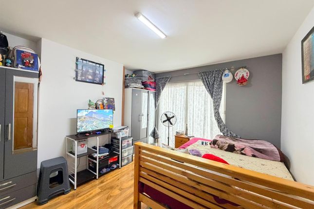 42, Gough Road, Leicester photo 3