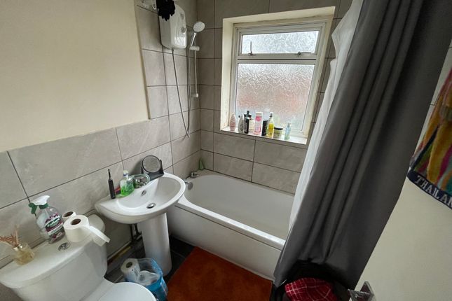 48, Tudor Court, Tipton photo 2