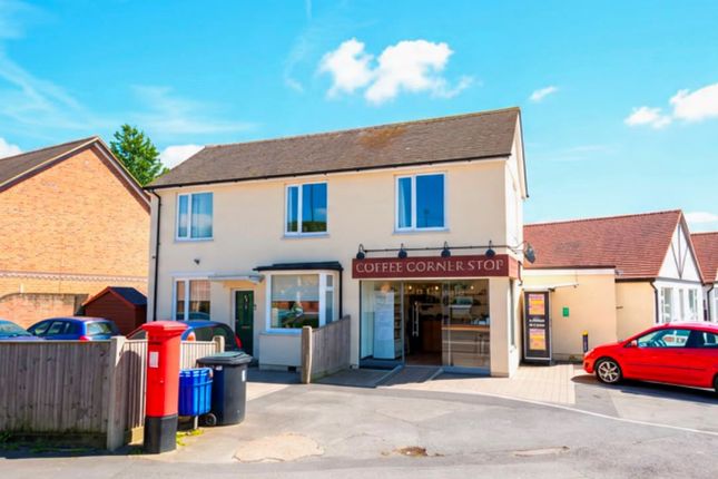 3-bed detached on 103, Oyster Lane, West Byfleet, £400,000