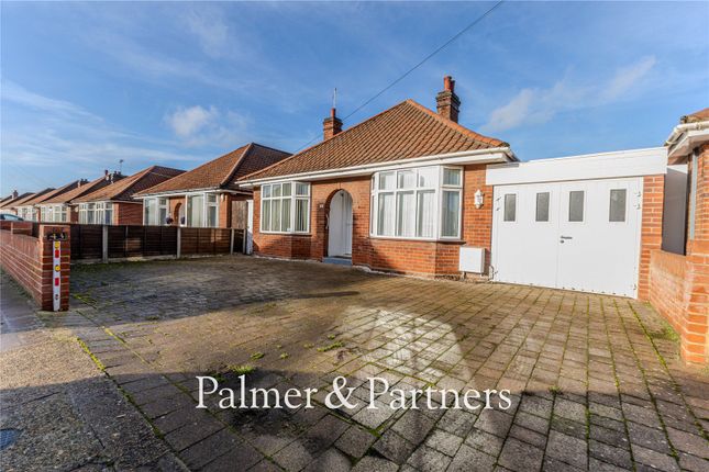 2-bed bungalow on 43, Dales Road, Suffolk, £270,000